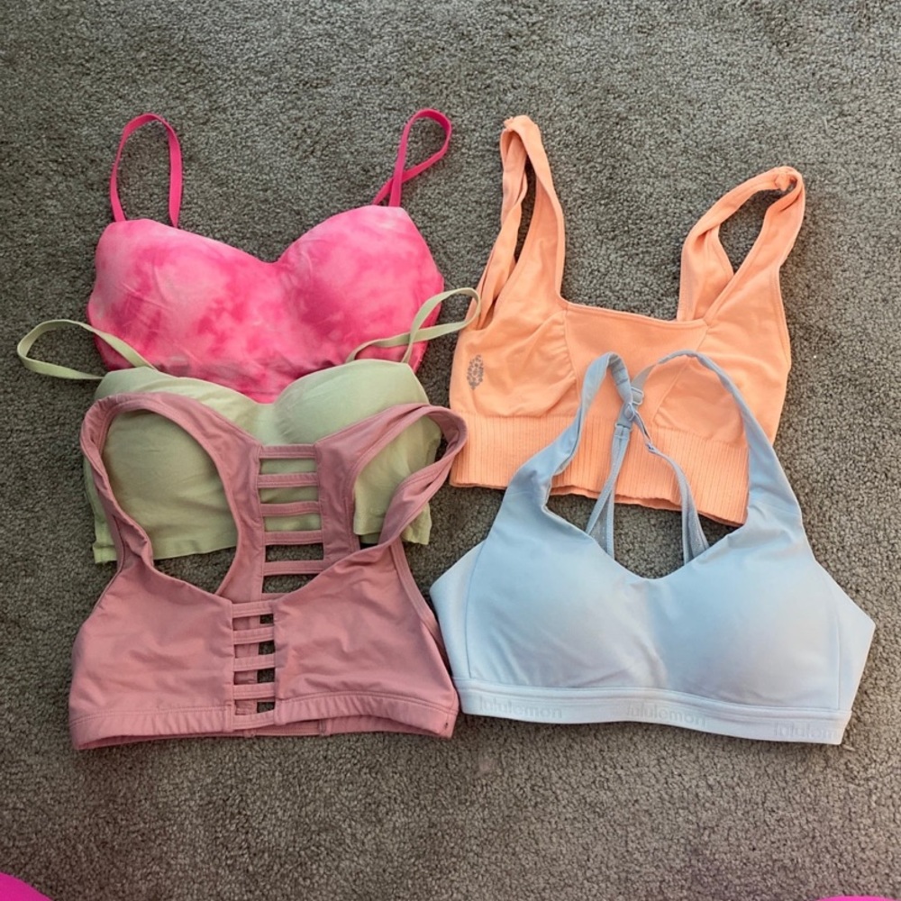 5 XS sports bras lululemon, free people, pink